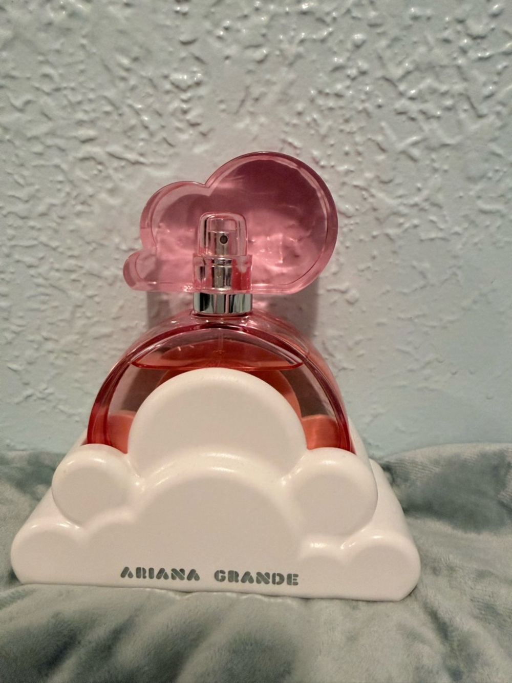 Ariana Grande Pink Cloud Signature Bottle - Pink & White 3.4 FL OZ Perfume